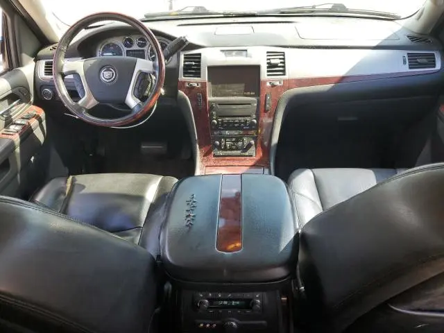 2010 CADILLAC ESCALADE PREMIUM  