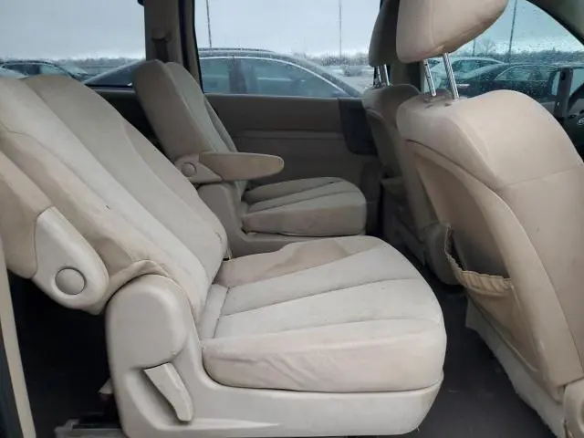 2010 KIA SEDONA LX  