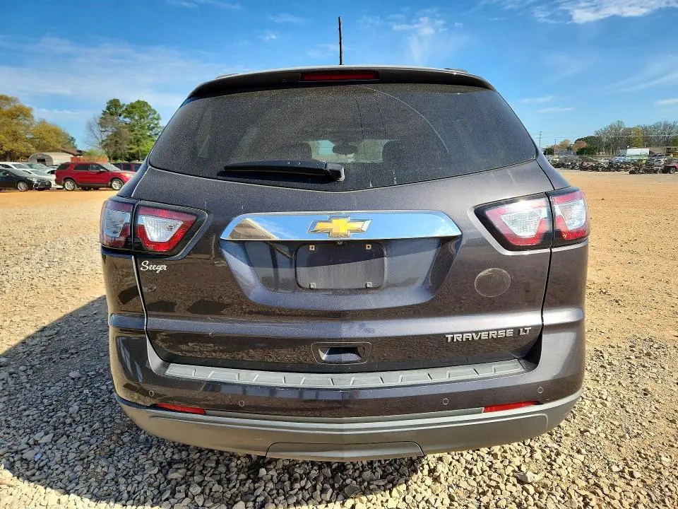2013 CHEVROLET TRAVERSE LT  