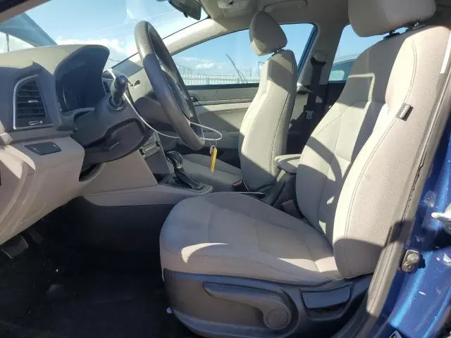 2018 HYUNDAI ELANTRA SE  
