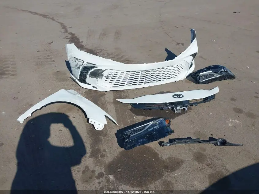 2025 TOYOTA CAMRY XSE