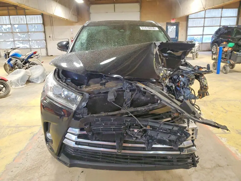 2017 TOYOTA HIGHLANDER LIMITED PLATINUM  