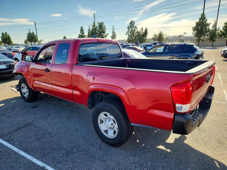 2017 TOYOTA TACOMA SR  