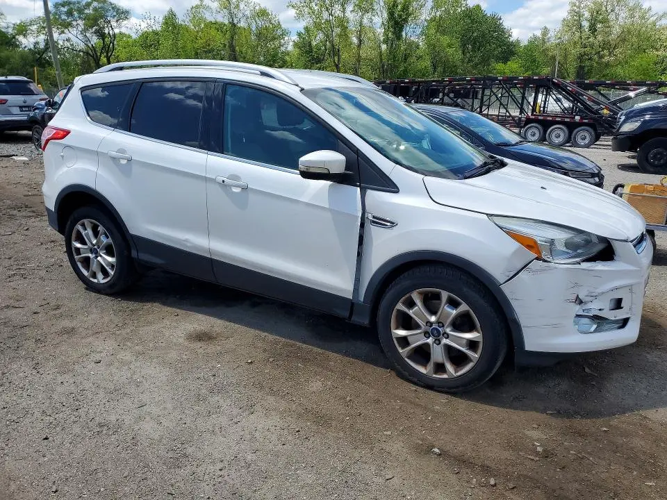 2016 FORD ESCAPE TITANIUM  