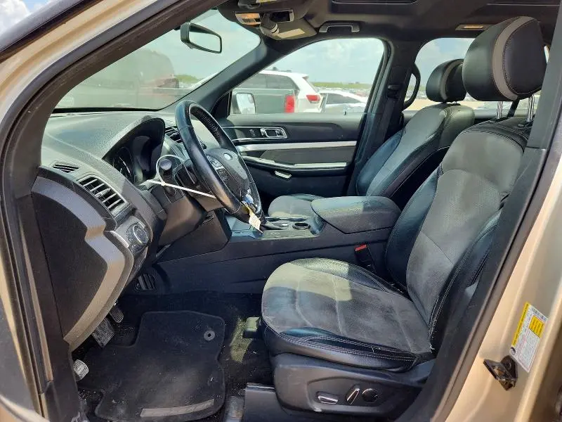 2017 FORD EXPLORER XLT  