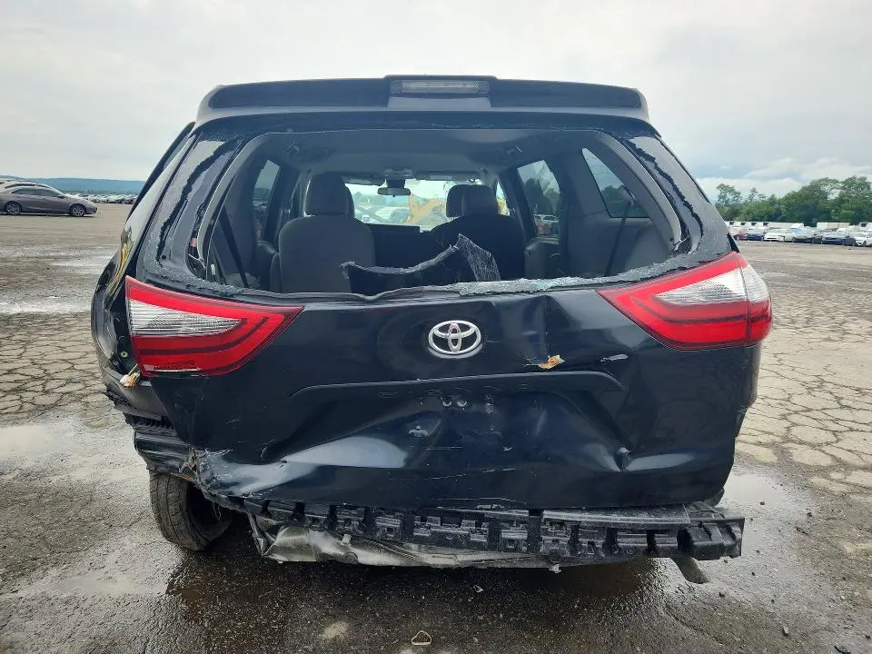 2020 TOYOTA SIENNA L  
