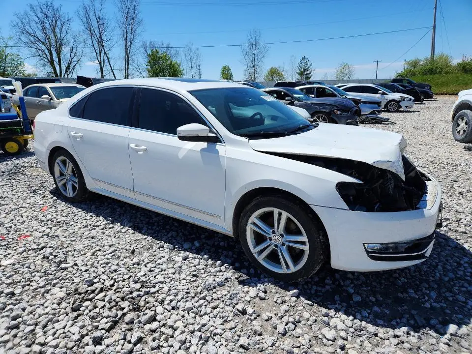 2014 VOLKSWAGEN PASSAT SE  