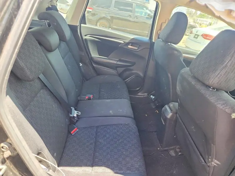 2015 HONDA FIT LX  