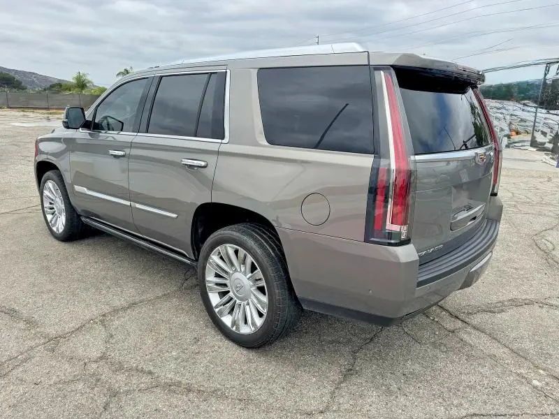 2019 CADILLAC ESCALADE PLATINUM  