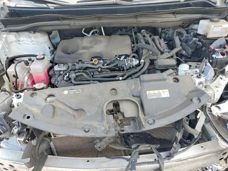 2022 TOYOTA SIENNA LE  