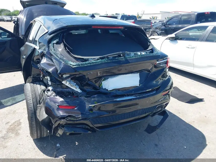 2017 INFINITI QX30 SPORT