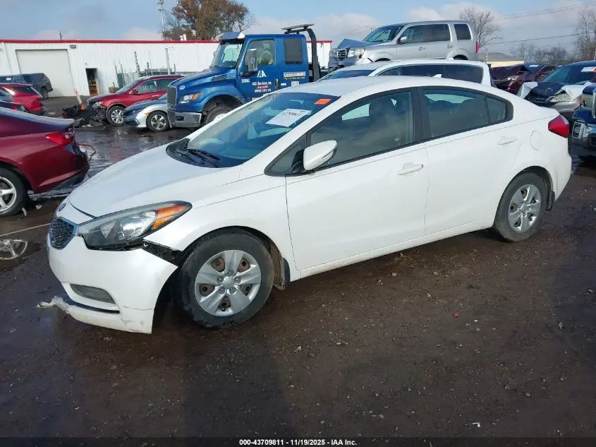 2015 KIA FORTE LX