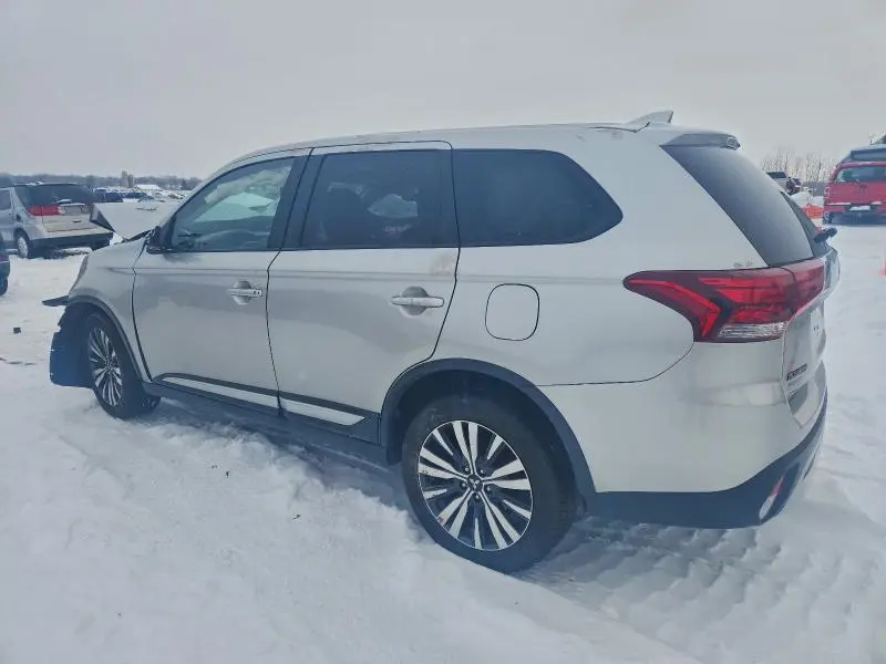 2019 MITSUBISHI OUTLANDER SE  