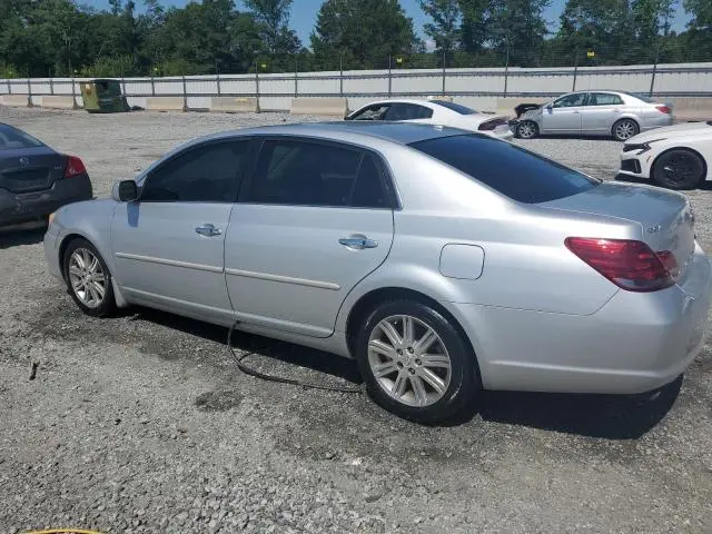 2010 TOYOTA AVALON XL  