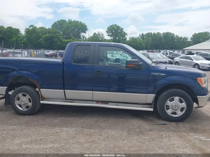 2010 FORD F-150 XLT