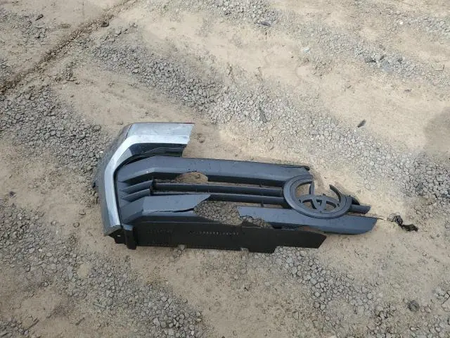 2015 TOYOTA TUNDRA CREWMAX SR5  