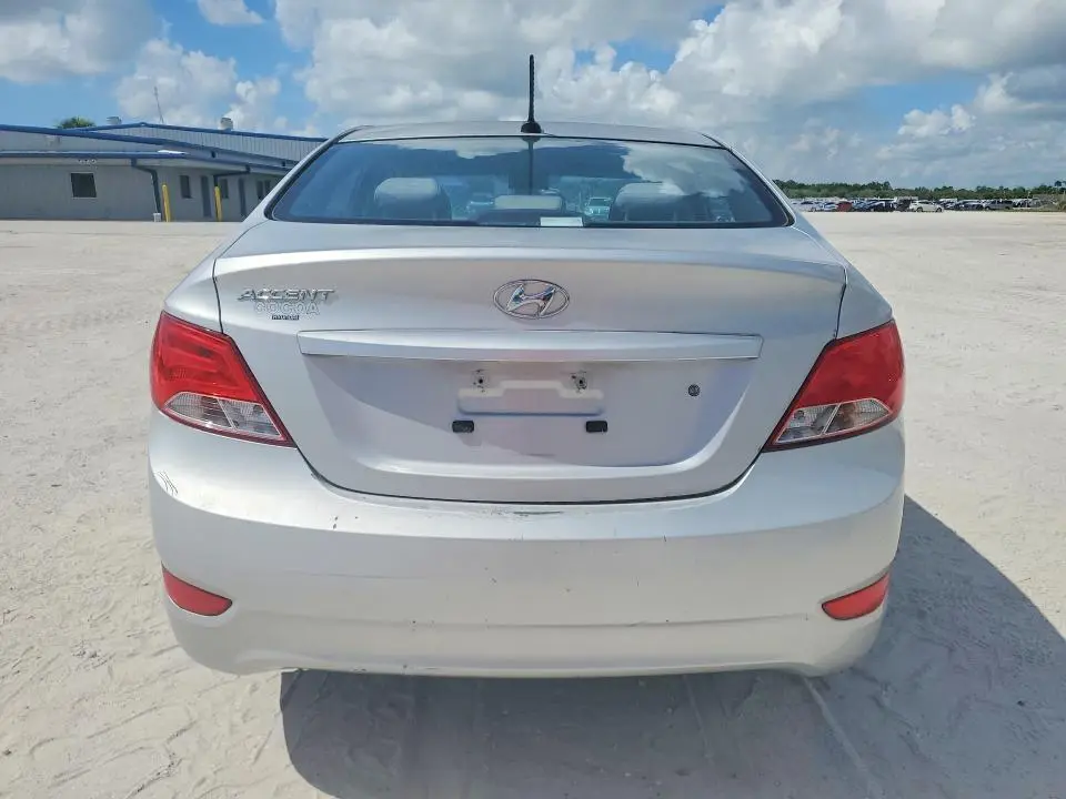 2015 HYUNDAI ACCENT GLS  