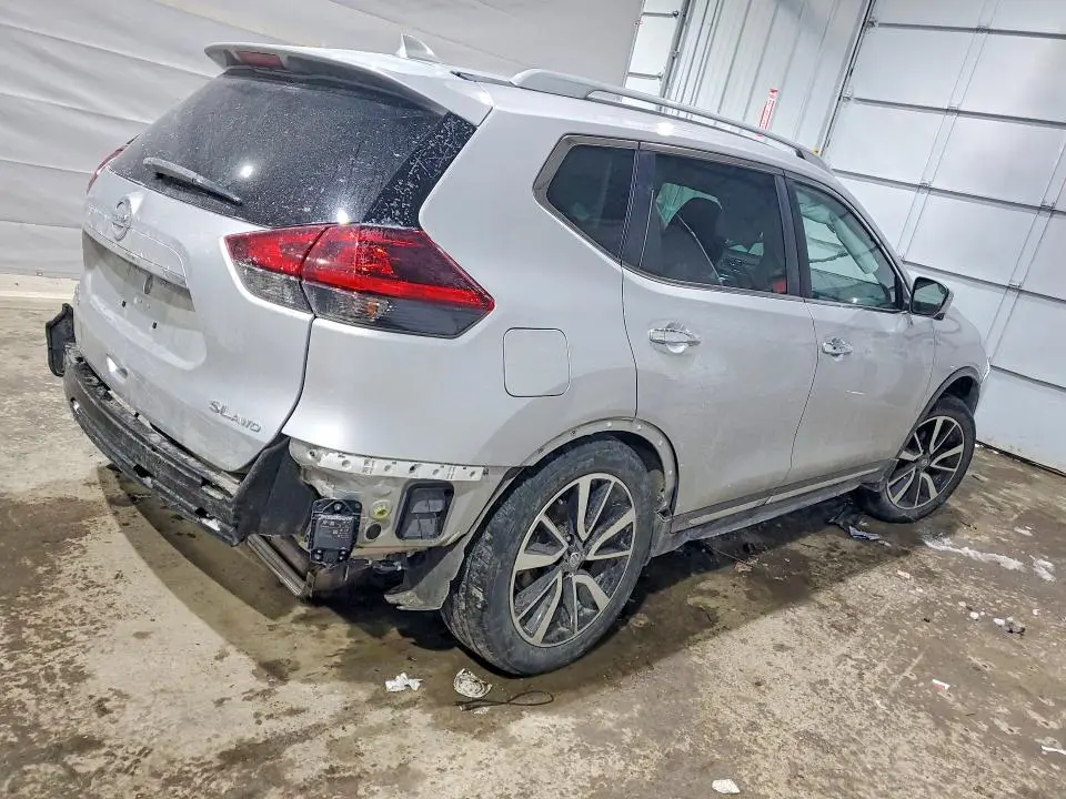 2019 NISSAN ROGUE SL  