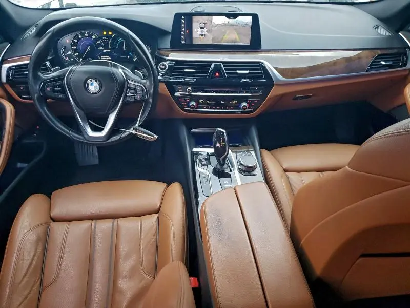 2018 BMW 530E   