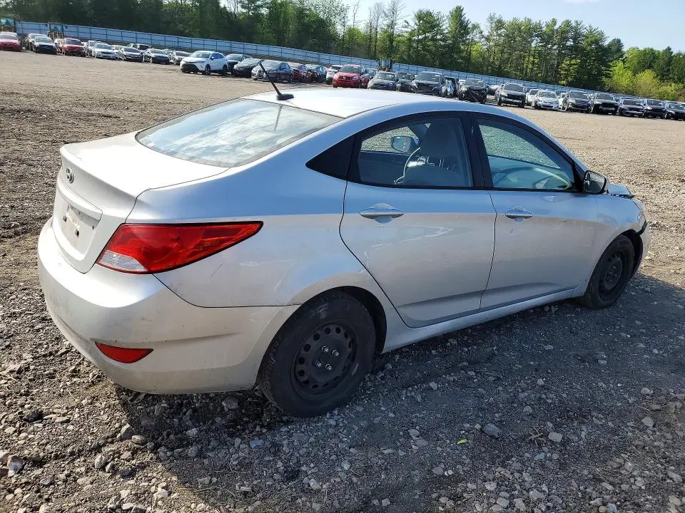 2015 HYUNDAI ACCENT GLS  