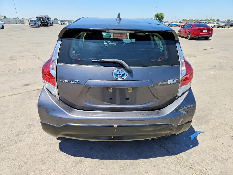 2017 TOYOTA PRIUS C TWO  