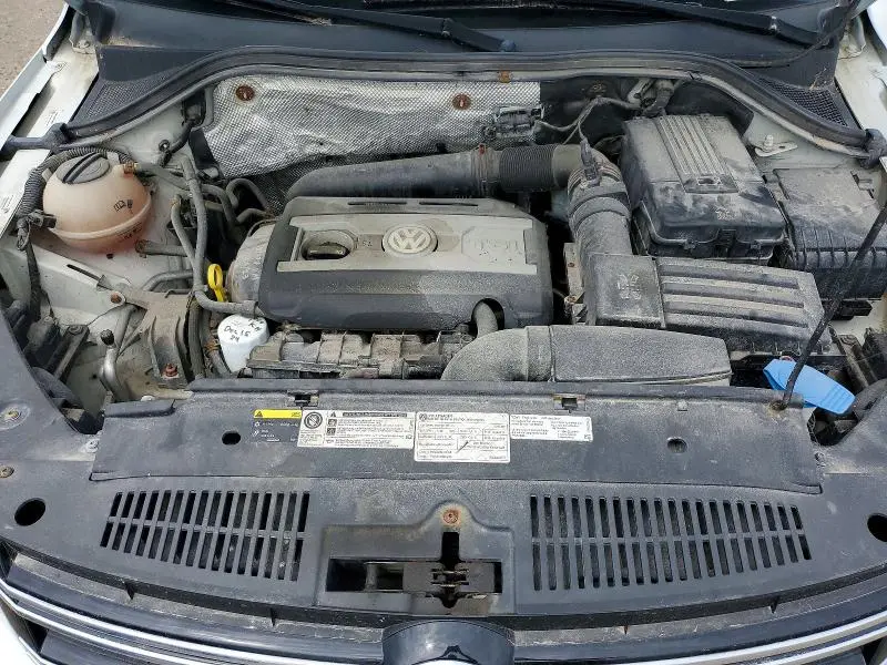 2015 VOLKSWAGEN TIGUAN S  