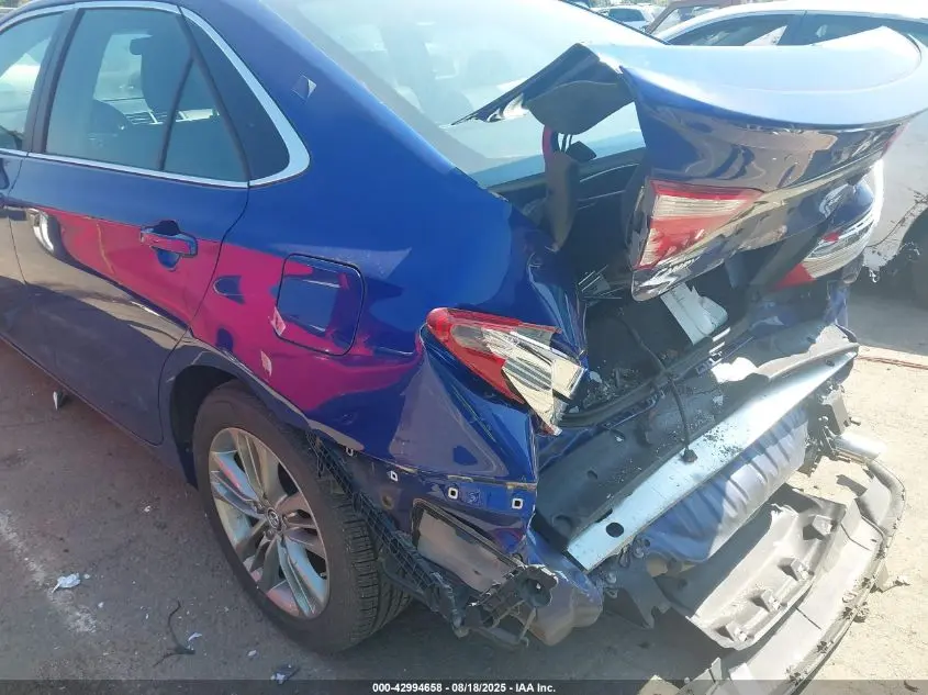 2016 TOYOTA CAMRY SE