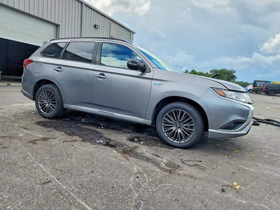 2021 MITSUBISHI OUTLANDER FE  