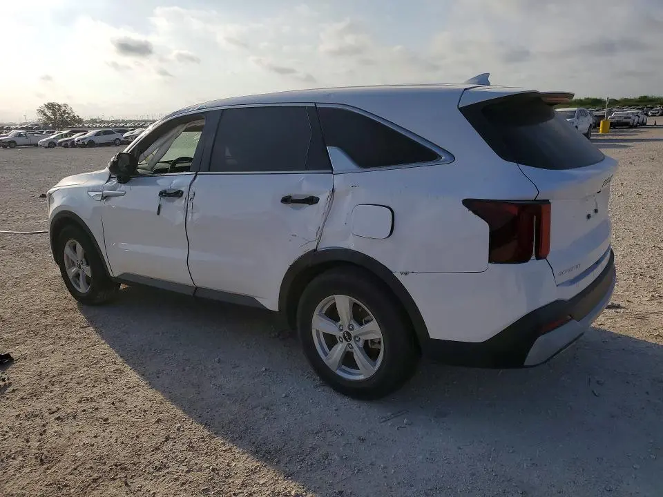 2025 KIA SORENTO LX  