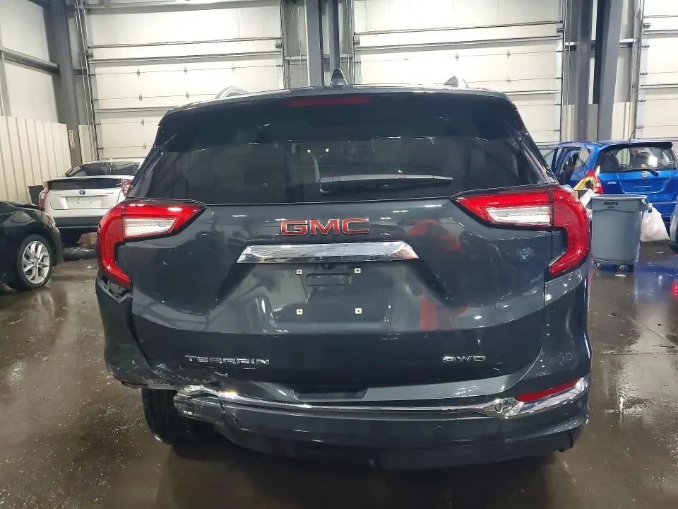 2022 GMC TERRAIN DENALI  