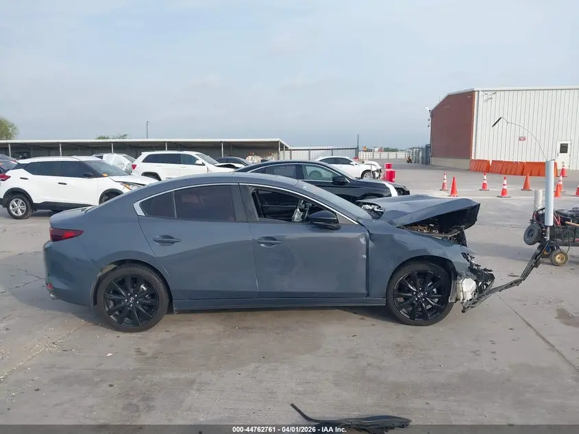 2022 MAZDA MAZDA3 CARBON EDITION