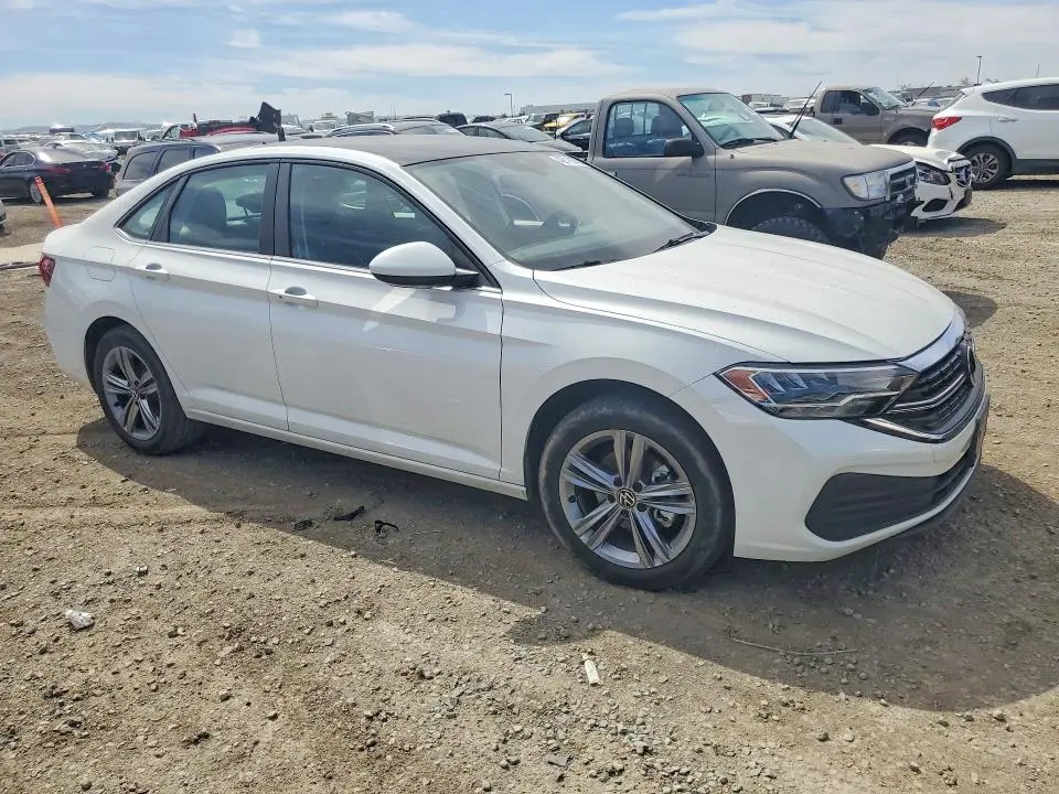 2024 VOLKSWAGEN JETTA SE  
