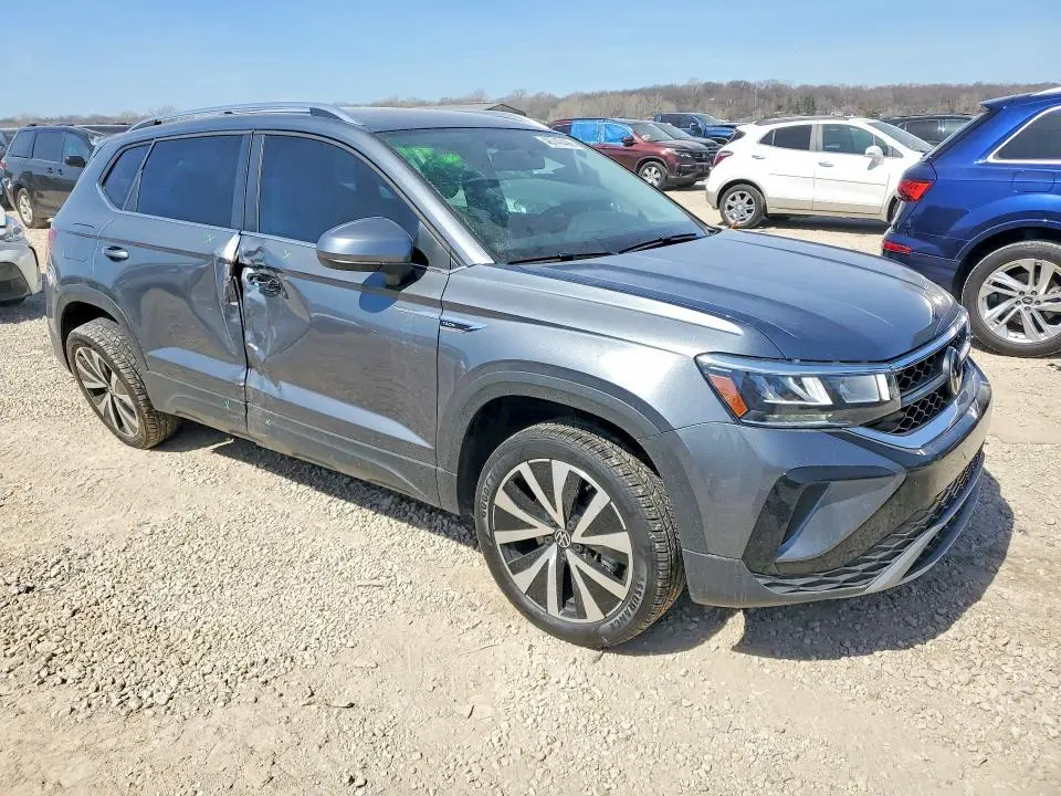 2022 VOLKSWAGEN TAOS SE  