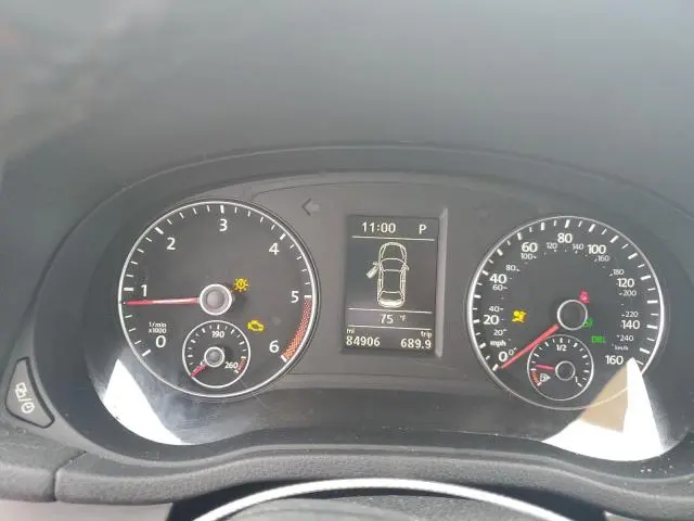 2015 VOLKSWAGEN PASSAT SE  