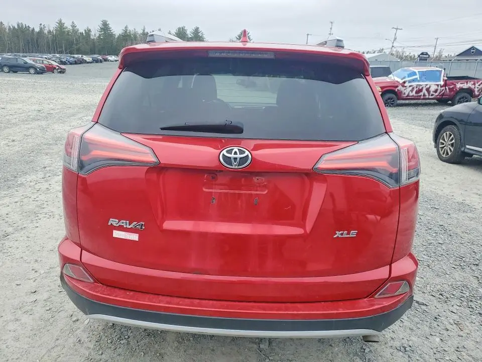 2016 TOYOTA RAV4 XLE  