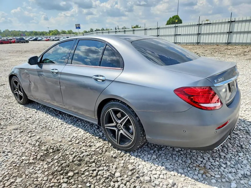 2018 MERCEDES-BENZ E 300  