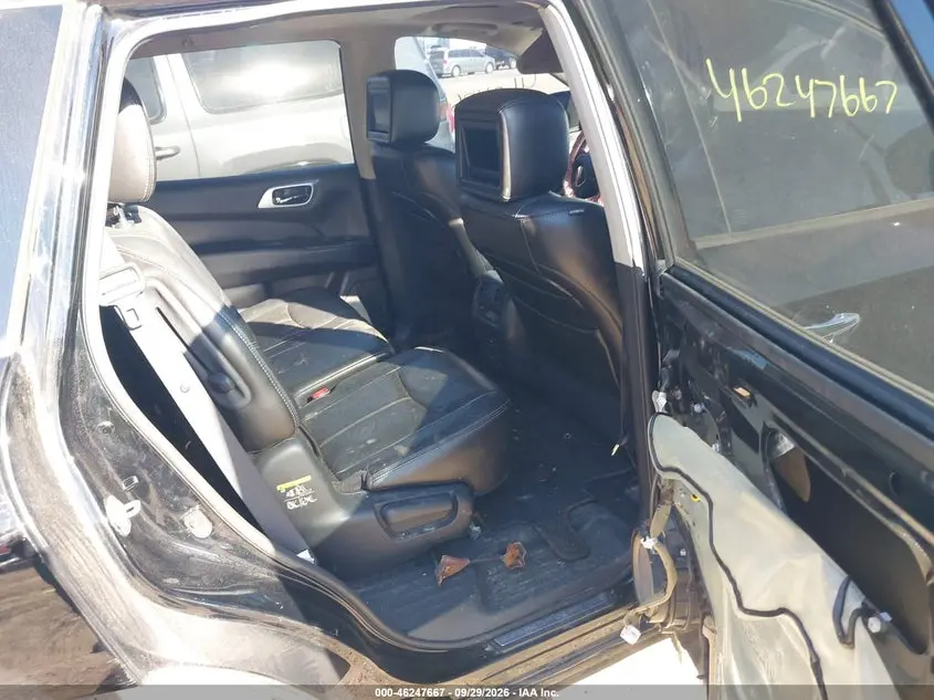 2013 NISSAN PATHFINDER PLATINUM