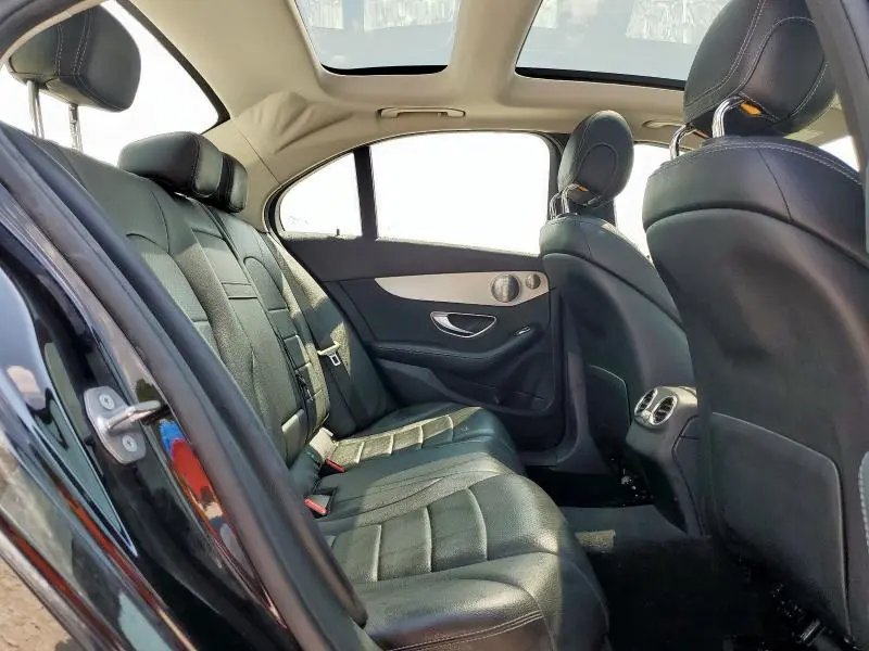 2016 MERCEDES-BENZ C 300  