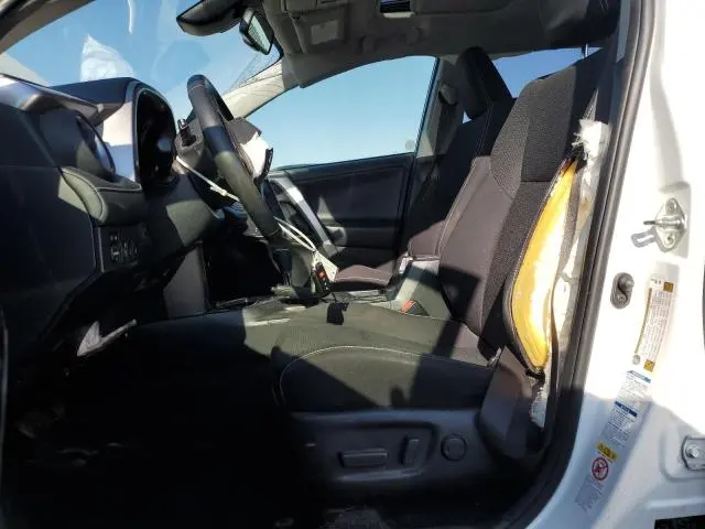 2018 TOYOTA RAV4 HV LE  