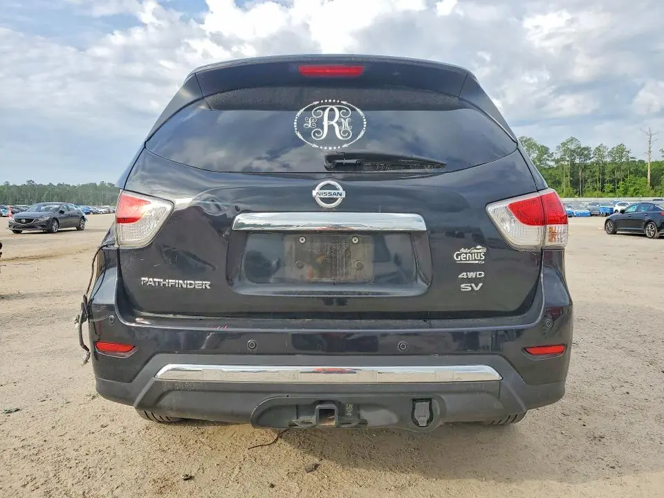 2015 NISSAN PATHFINDER SV  