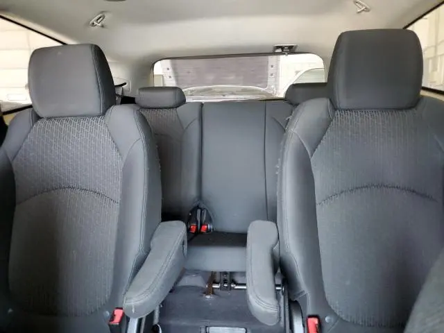 2011 CHEVROLET TRAVERSE LT  