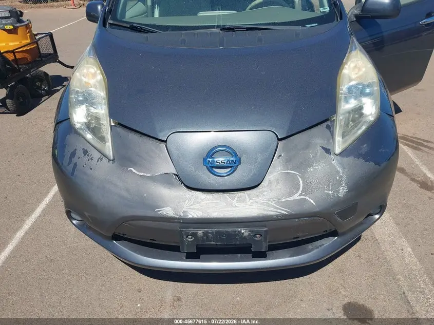 2013 NISSAN LEAF SV