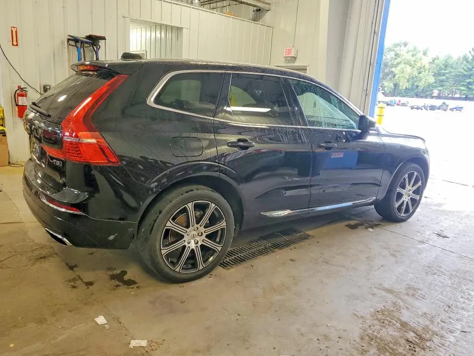 2021 VOLVO XC60 T5 INSCRIPTION  