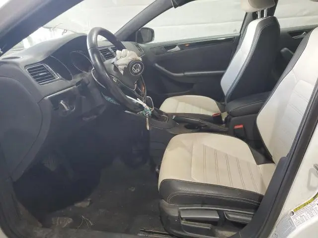 2015 VOLKSWAGEN JETTA SE  