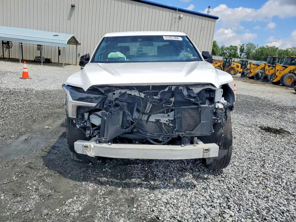 2025 TOYOTA TUNDRA SR  