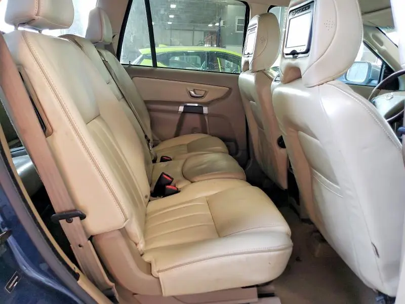 2013 VOLVO XC90 3.2  