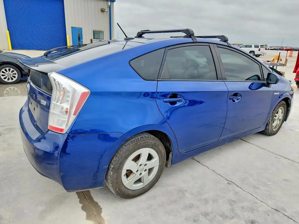 2010 TOYOTA PRIUS II  