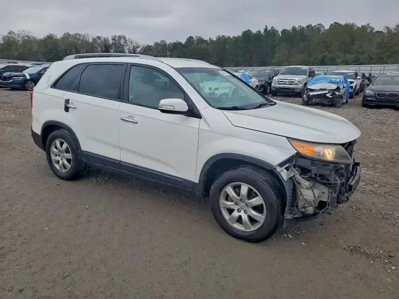 2012 KIA SORENTO BASE  