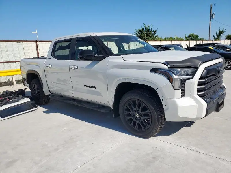2025 TOYOTA TUNDRA CREWMAX LIMITED