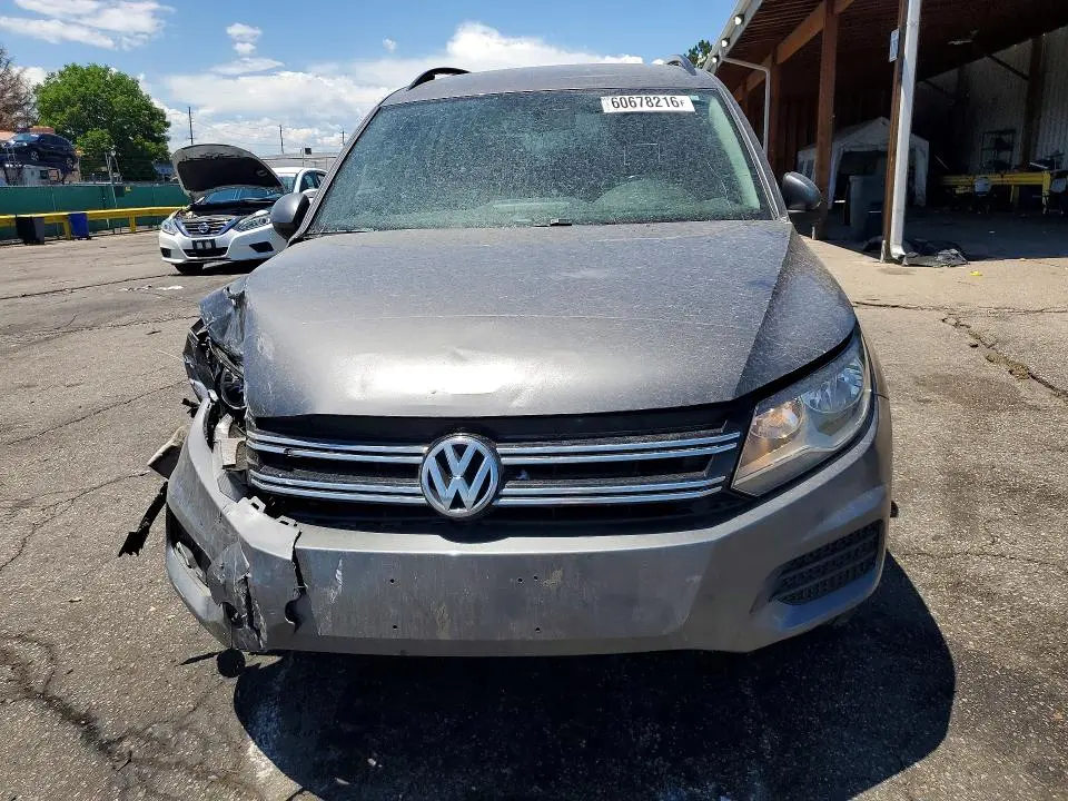 2015 VOLKSWAGEN TIGUAN S  